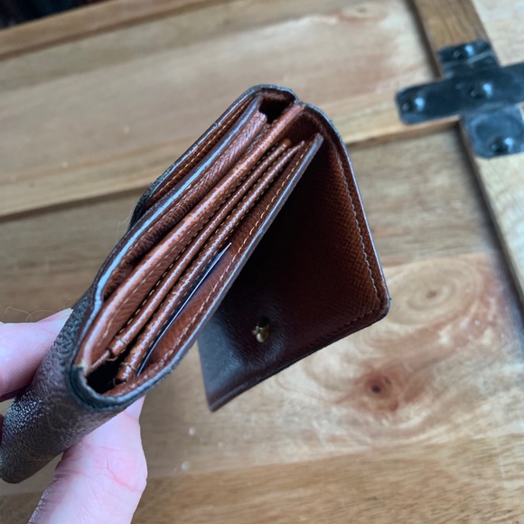 Authentic Louis Vuitton Wallet - Picture 5 of 16